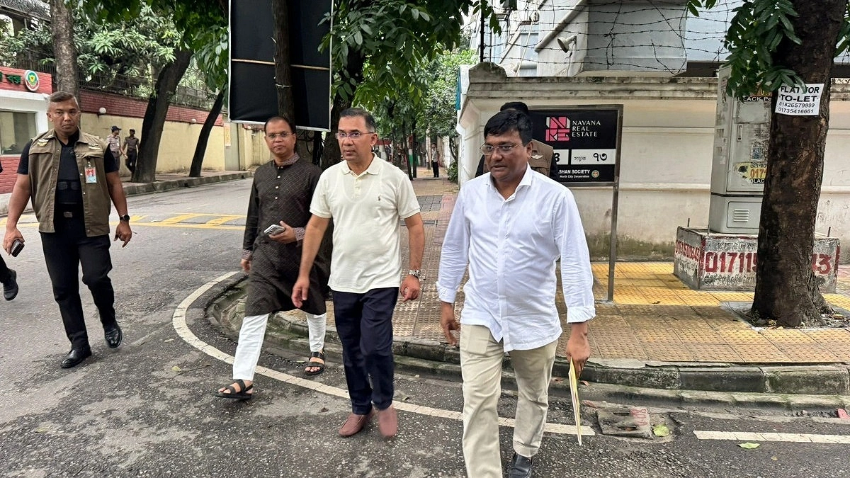 PM Tarique Rahman Walks to Gulshan Office from Home