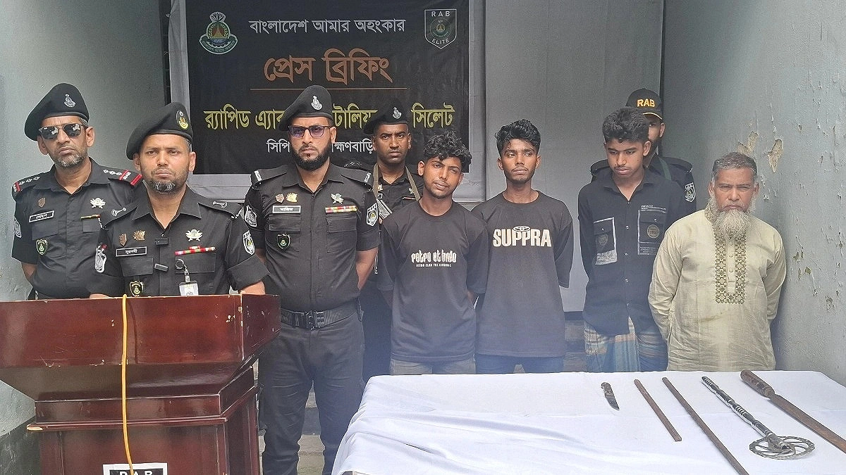 Five Arrested After ‘Robbery’ Attempt on RAB in Brahmanbaria