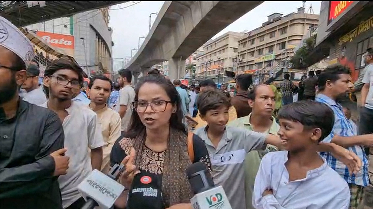 Protesters demand the maximum punishment, execution, for the accused. Photo taken from video