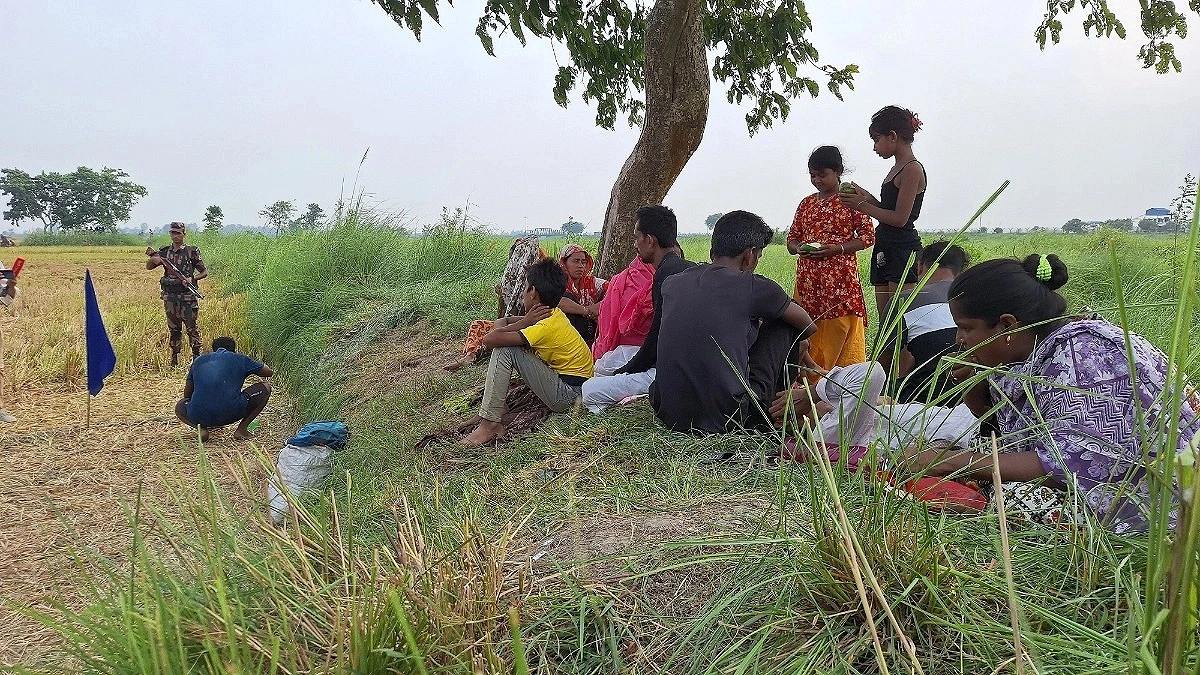 BSF Take Back 17 People After Turning Off Border Lights
