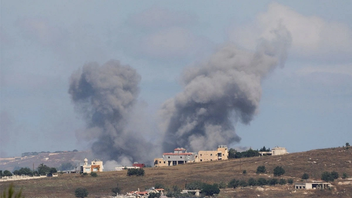 Israeli Airstrikes Kill 18 in Southern Lebanon