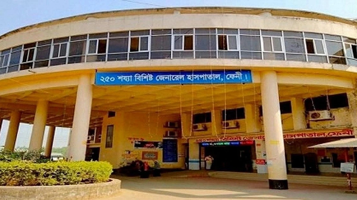 2 dead in Feni truck collision