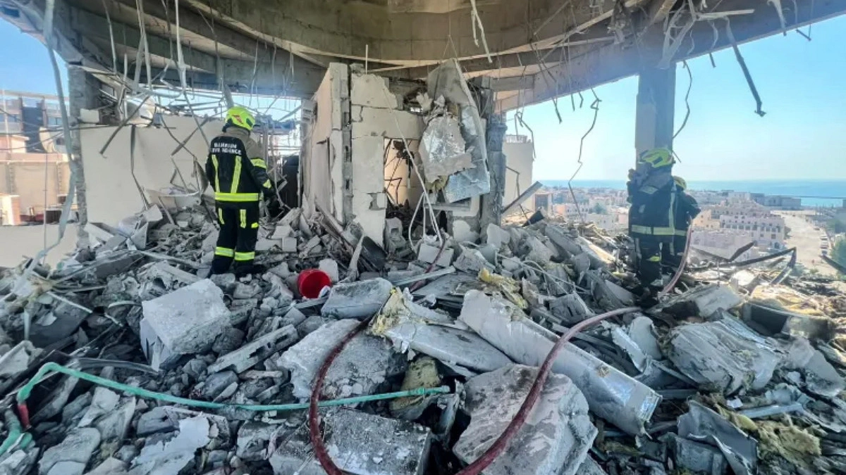Iran Bombards Kuwait, Bahrain; Fragile Gulf Peace Talks Near Collapse