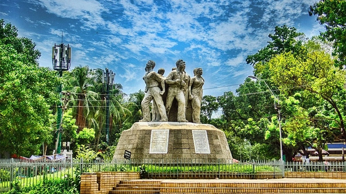 DU Staff Dies While Picking Jackfruit