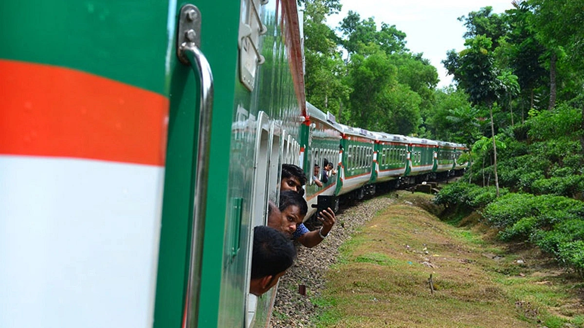 Collision Between Train, Sand-Laden Truck Disrupts Dhaka-Chattogram Rail Link