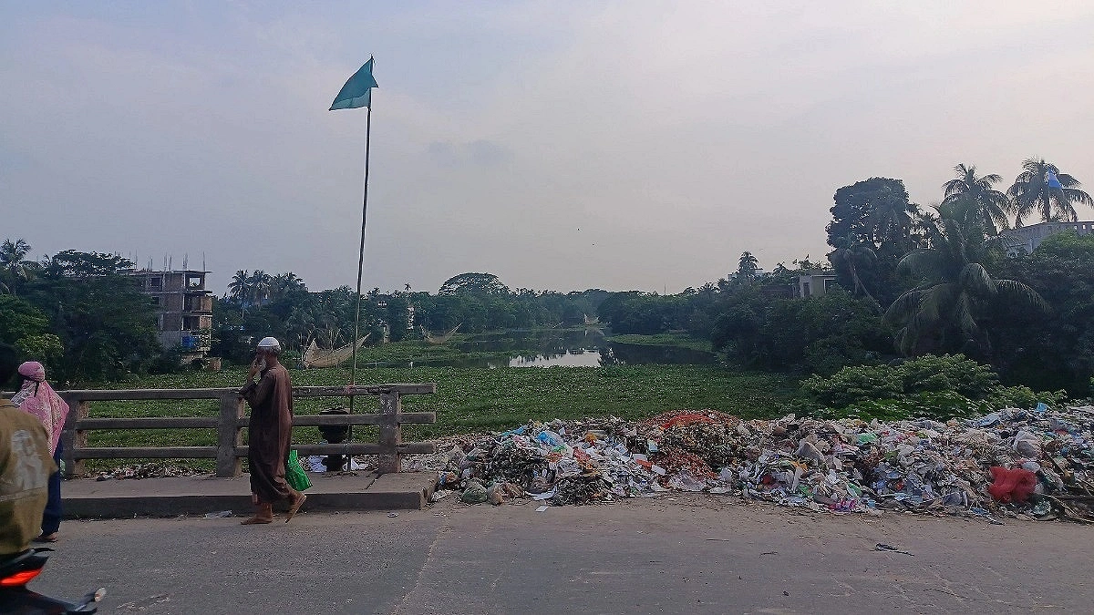 Who Will Sign the Death Certificate of the Kanchamatia River?