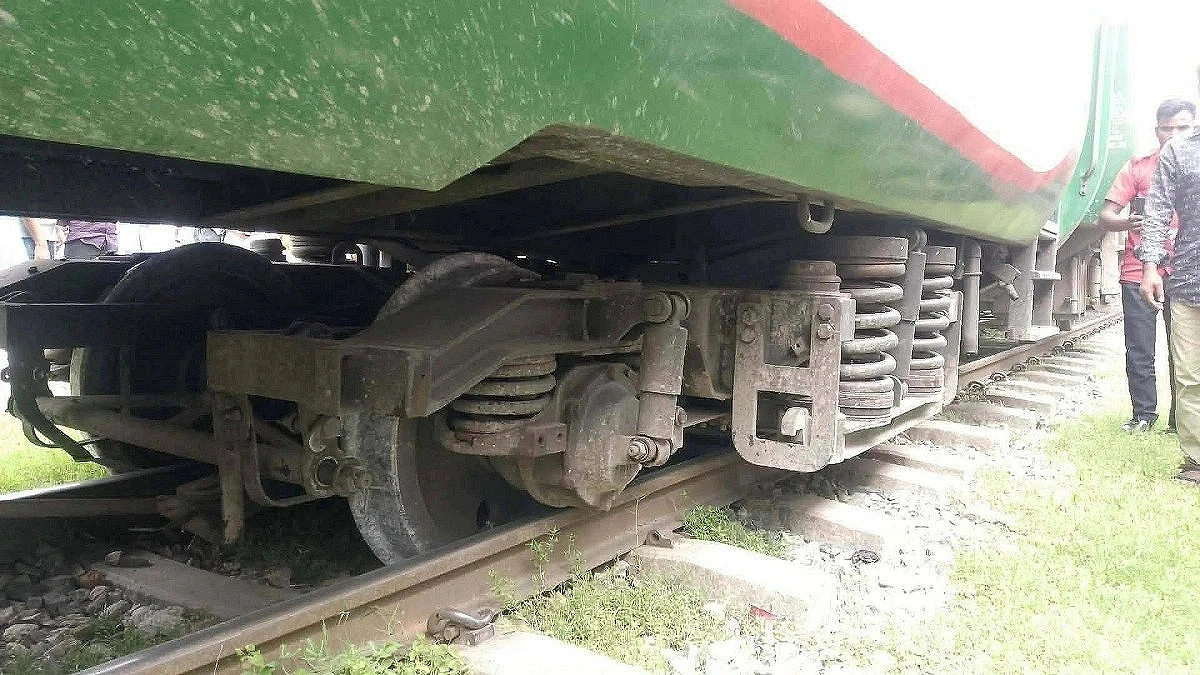 Train services on Mymensingh-Jamalpur route get normal after three hours