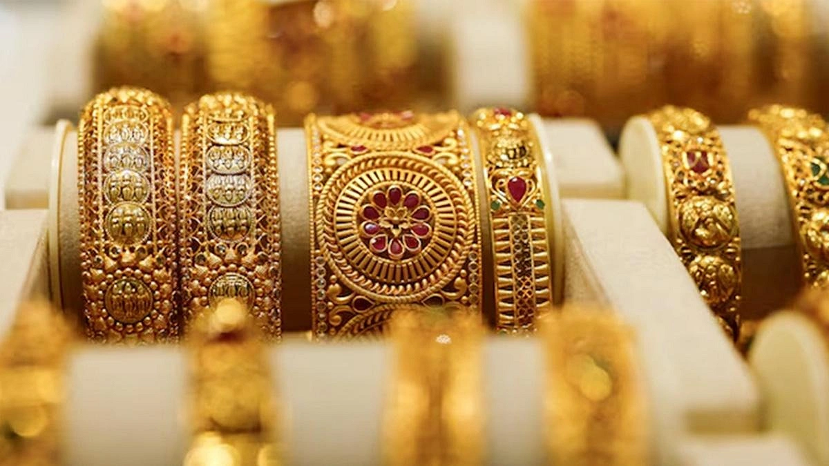 BAJUS Decreases Gold Prices, 22-Carat Tk 2.25 Lakh Per Bhori