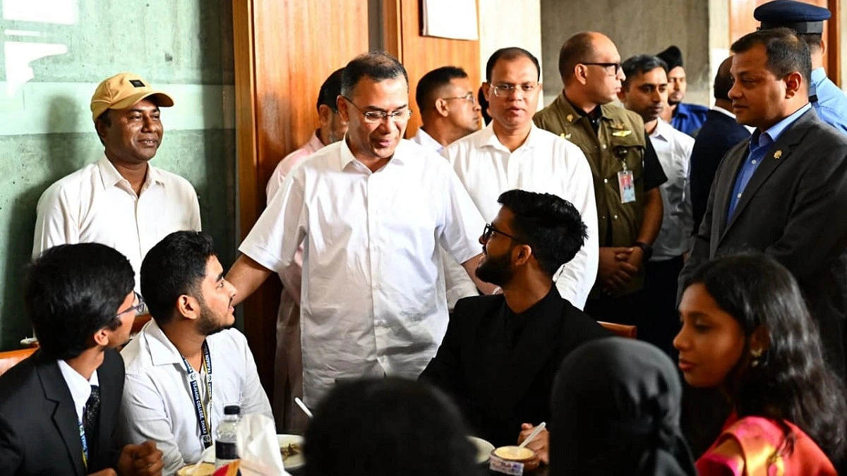 Students Join Luncheon Hosted by the Prime Minister