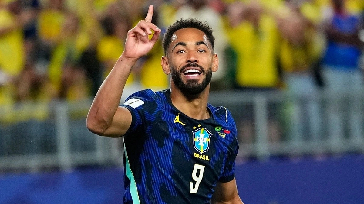 Matheus Cunha: From the slum field to Brazil's hero
