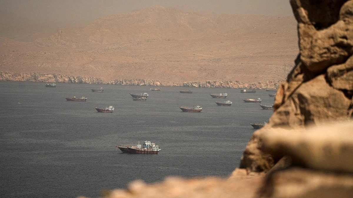 Iran Waives Hormuz Transit Fees for 60 Days