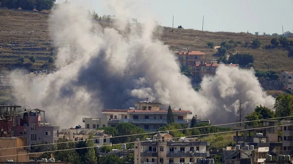 Israeli Strikes Kill 20 People in Lebanon