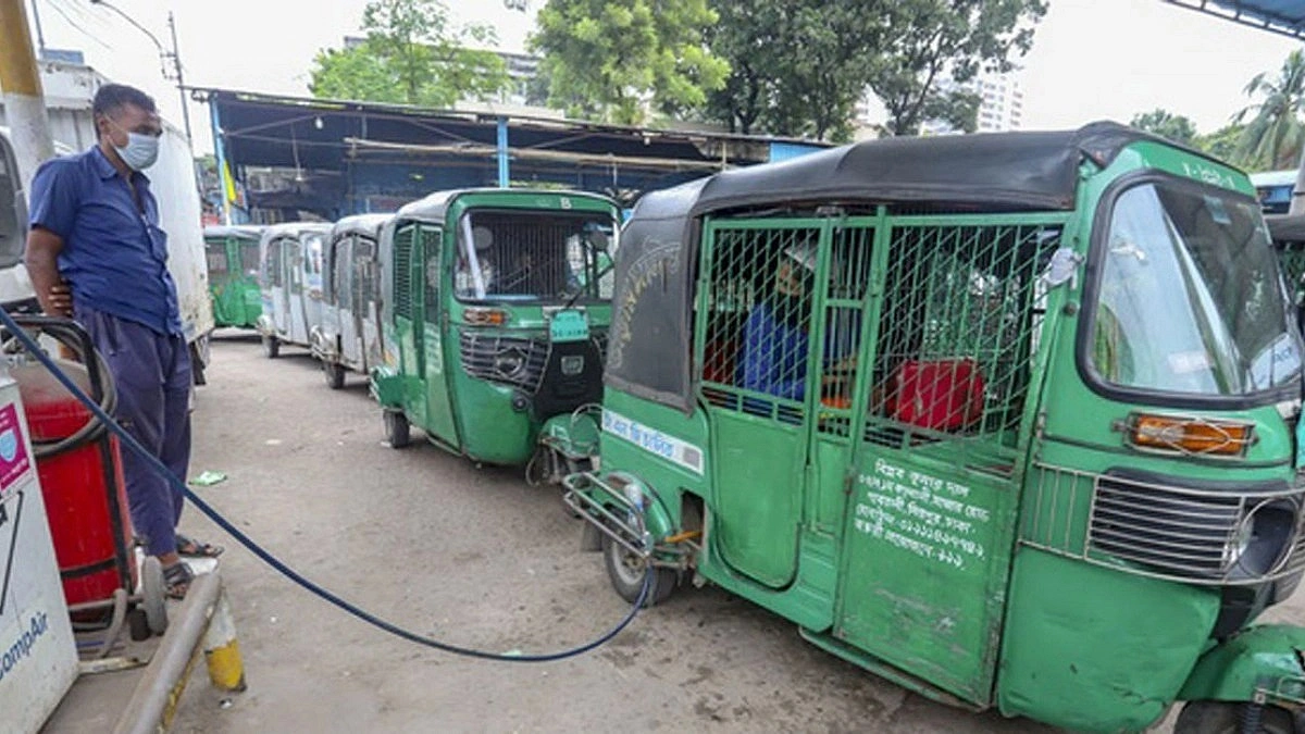 CNG filling stations threaten shutdown from Aug. 23 unless commission is increased