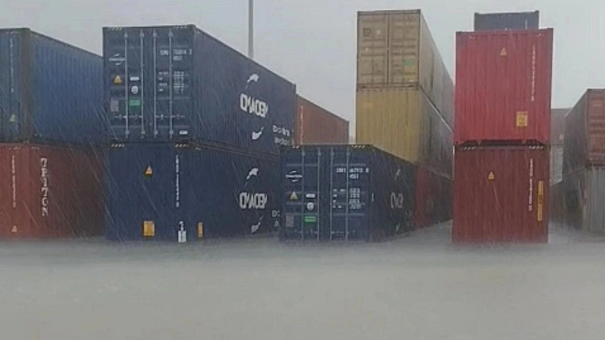 Flooded Port Yards Halt Cargo Handling at Sea