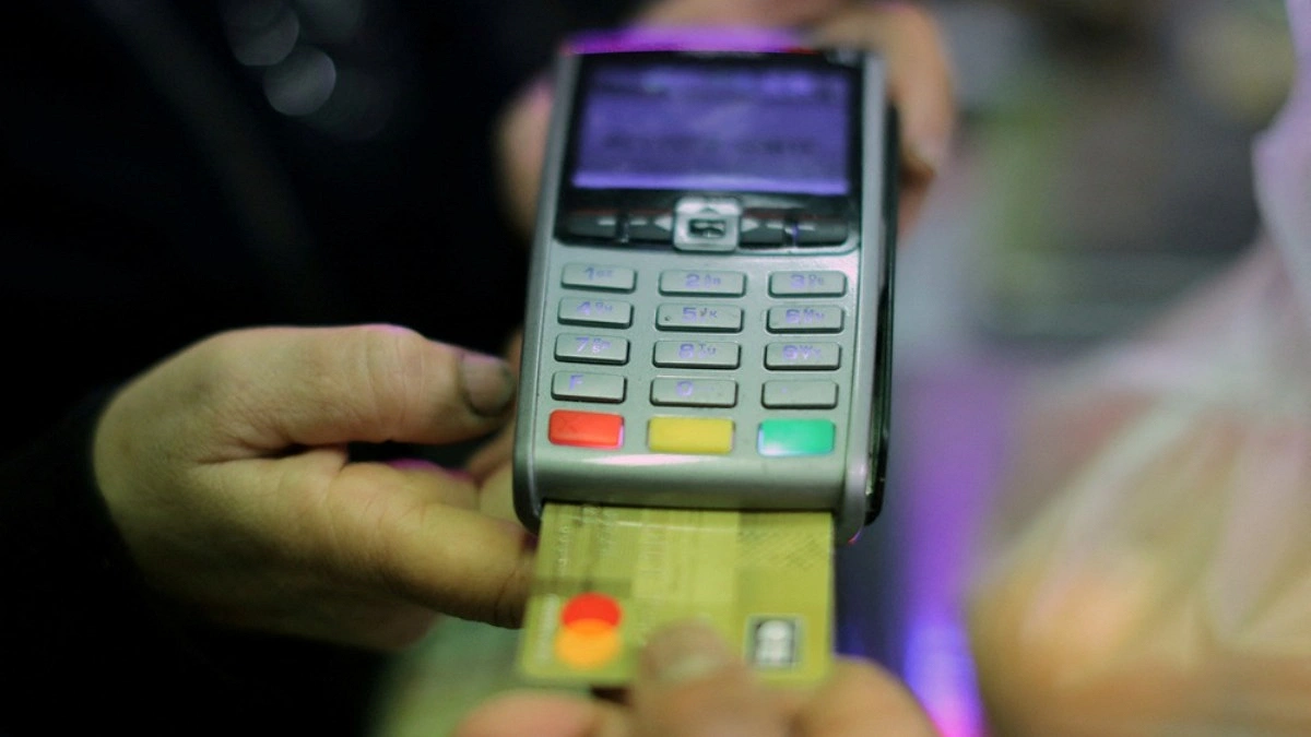 10 essential precautions for safe credit card use