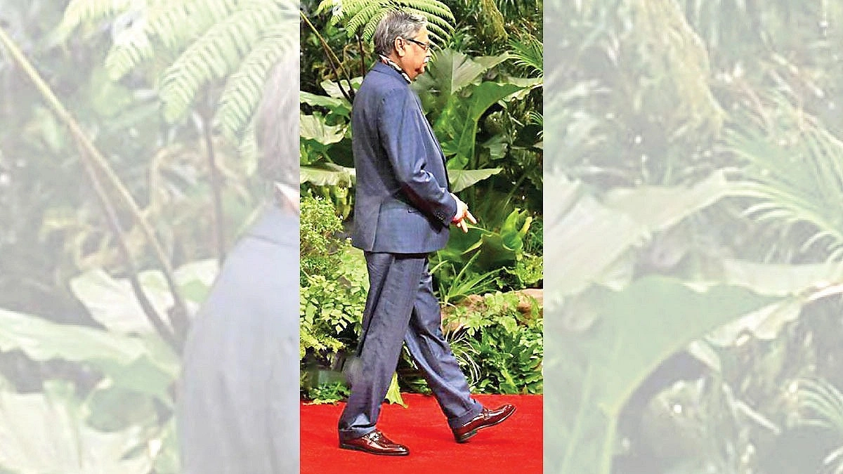 President may resign at any time