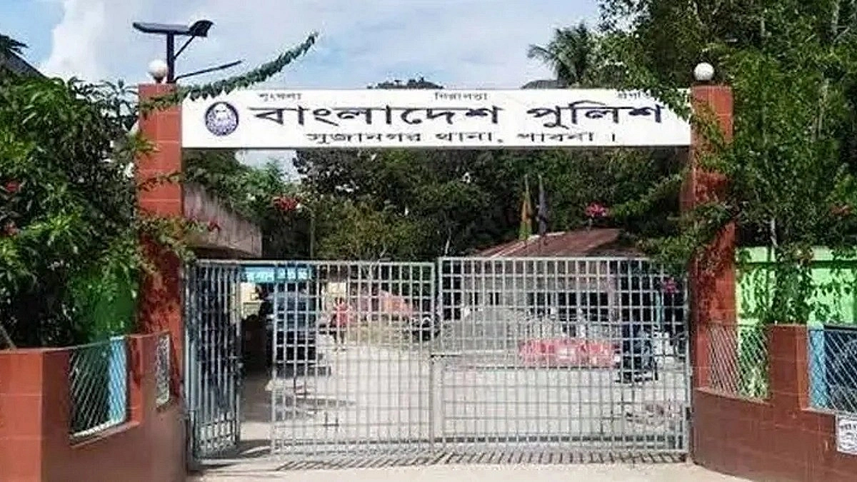 AL activists attack police in Pabna, 2 hurt