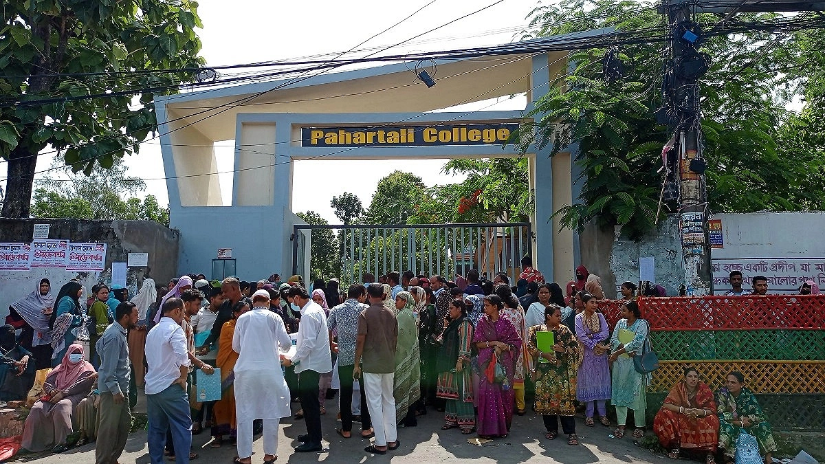 HSC Exams Kick Off in Chattogram with Tight Security