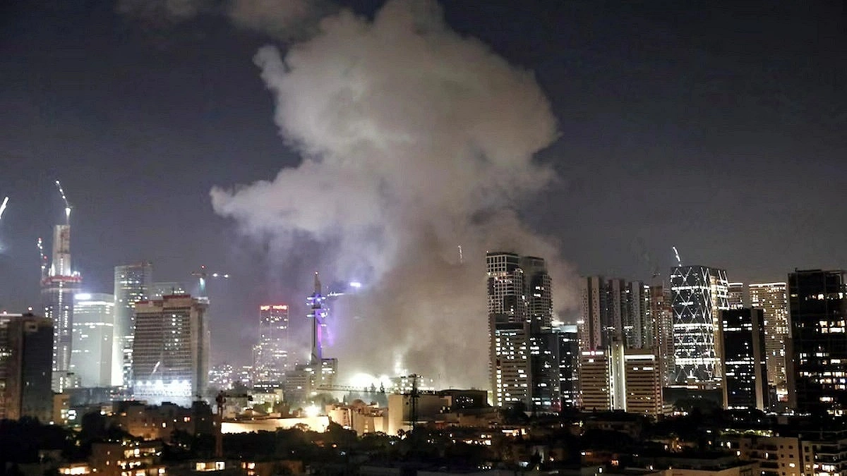 Iran threatens strikes on Middle East energy facilities and water desalination plants
