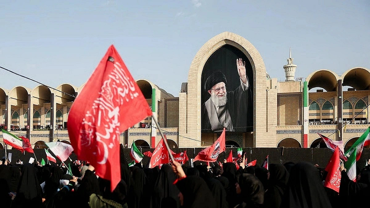 Defiant Chants Mark Khamenei's Funeral