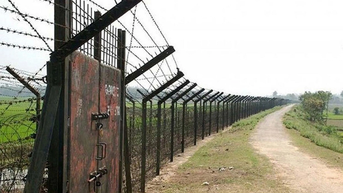 Six held while attempting to enter India through Kulaura border