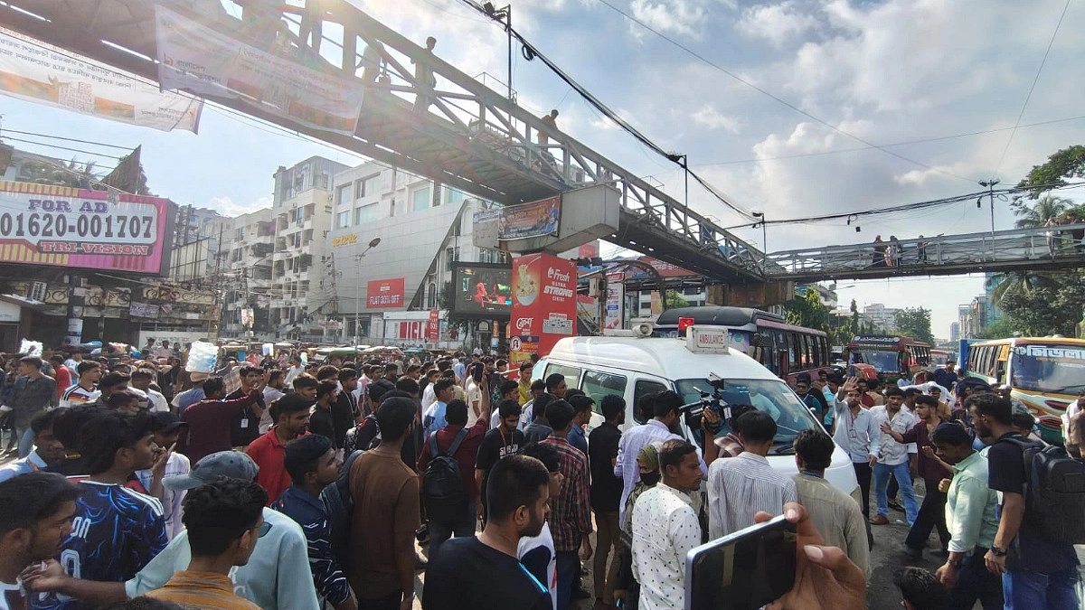 Students return to science lab, renew demand for Education Minister's resignation