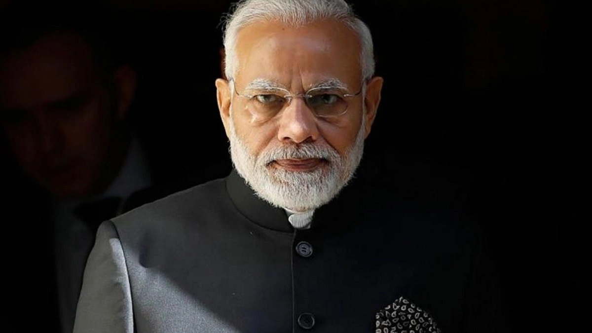 Modi announces fast-track courts for paper leaks